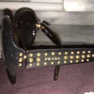 Women’s brand new Prada sunglasses